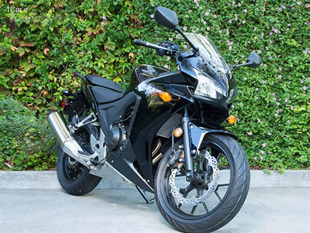 بررسی موتورسیکلت هوندا CBR500R مدل 2015